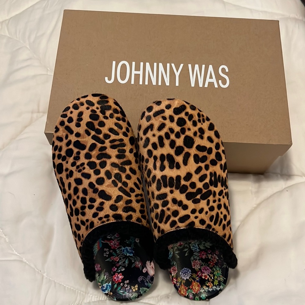 Johnny Was Calf Hair Mule 🌼🌺